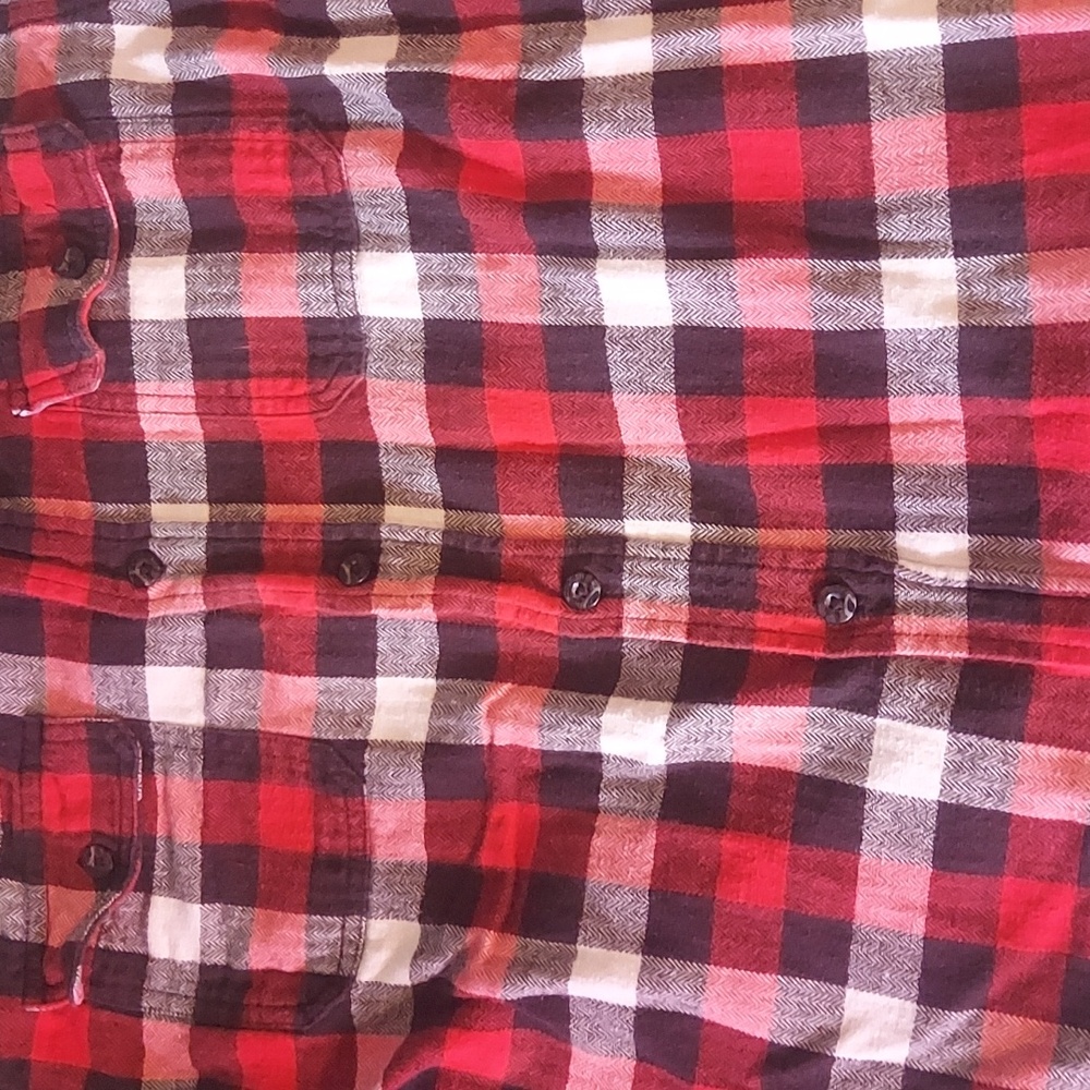 Woolrich mens Plaid flannel button‎ down shirt. L